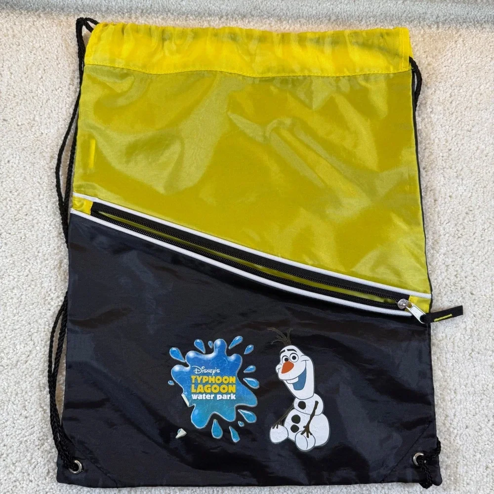 Disney Olaf‎ Typhoon Lagoon Water Park Drawstring Backpack Bag Yellow Black Kids
